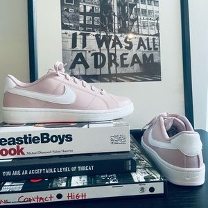 NIB Nike Court Royale 2 Trainers
